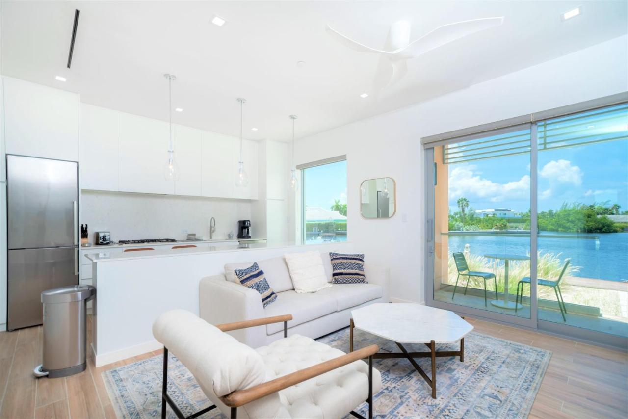 Cayman Luxury Rentals At One Canal Point George Town Exteriör bild