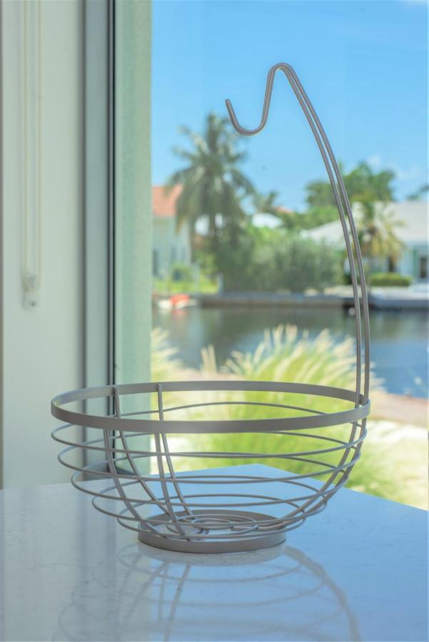 Cayman Luxury Rentals At One Canal Point George Town Exteriör bild