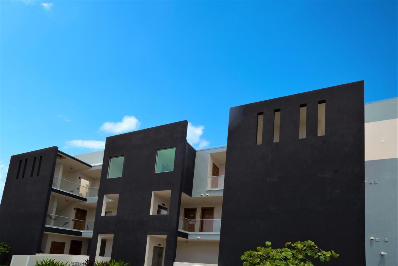 Cayman Luxury Rentals At One Canal Point George Town Exteriör bild