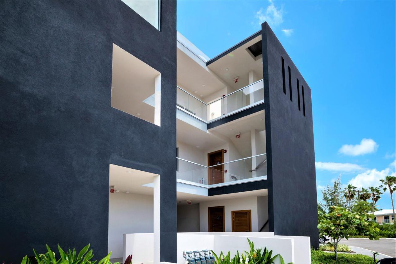 Cayman Luxury Rentals At One Canal Point George Town Exteriör bild