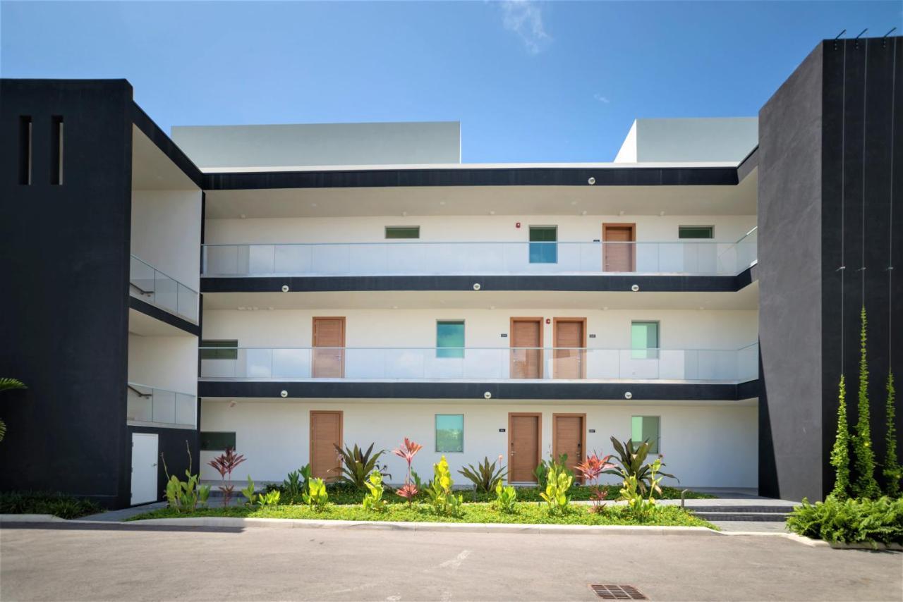 Cayman Luxury Rentals At One Canal Point George Town Exteriör bild