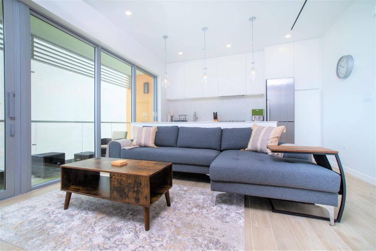 Cayman Luxury Rentals At One Canal Point George Town Exteriör bild