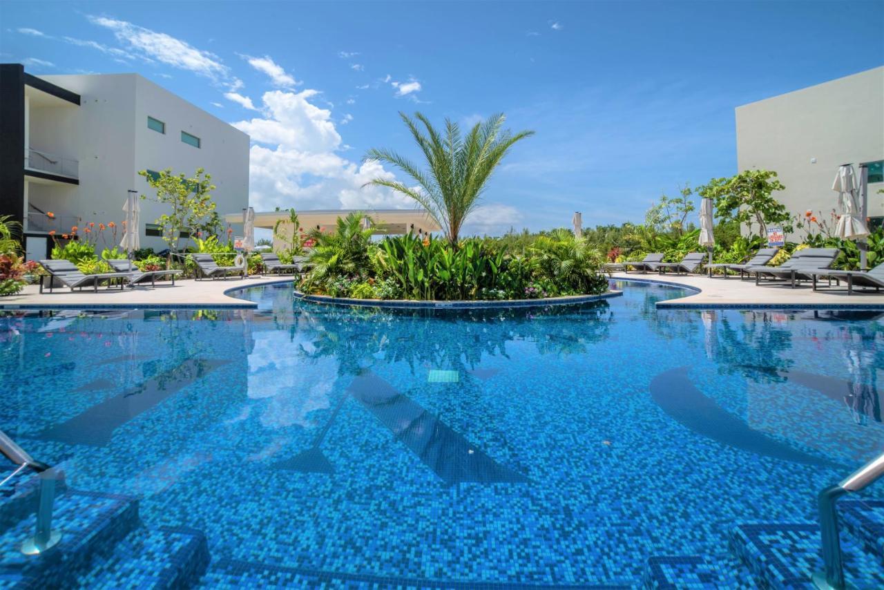 Cayman Luxury Rentals At One Canal Point George Town Exteriör bild