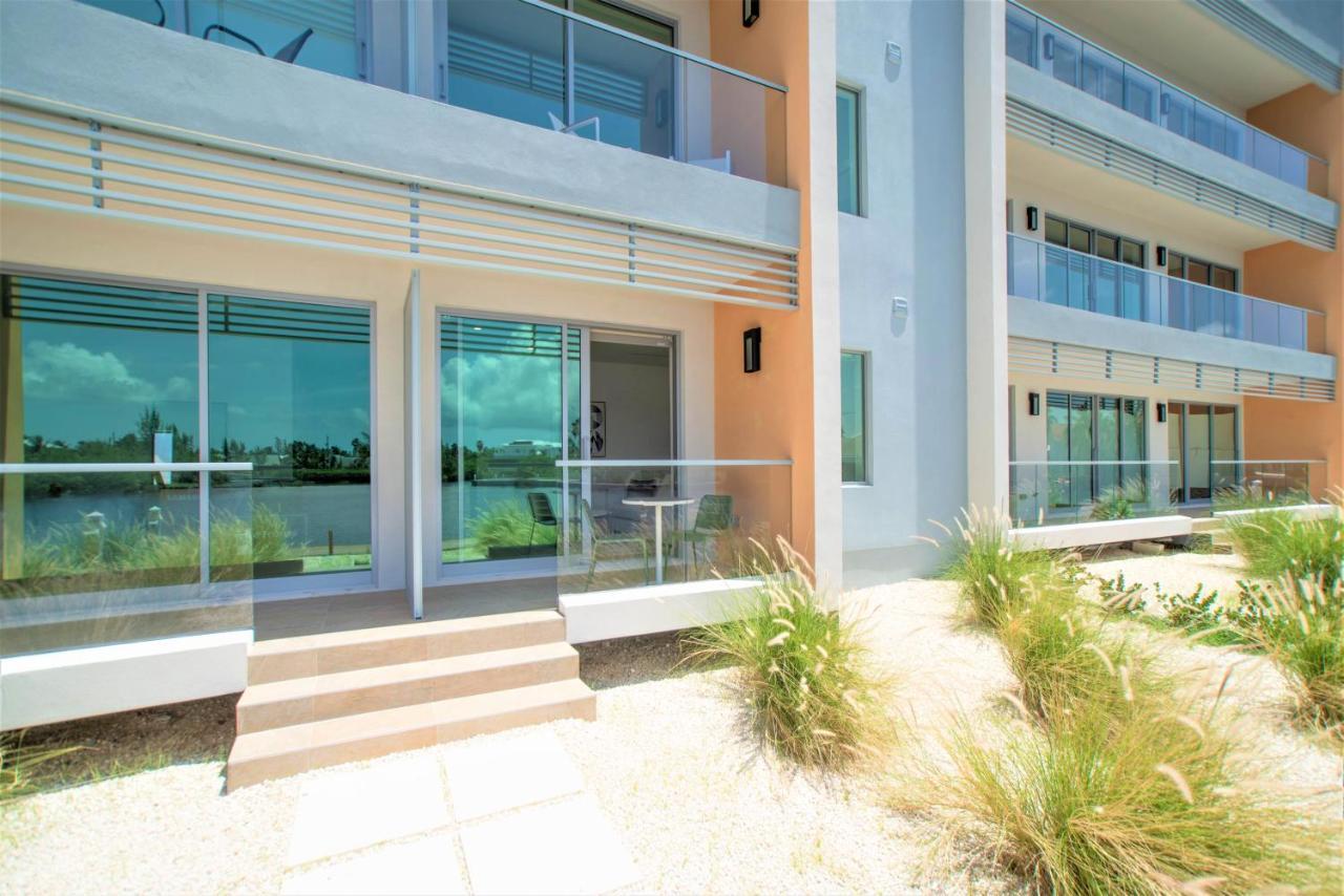 Cayman Luxury Rentals At One Canal Point George Town Exteriör bild