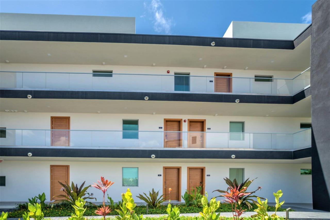 Cayman Luxury Rentals At One Canal Point George Town Exteriör bild