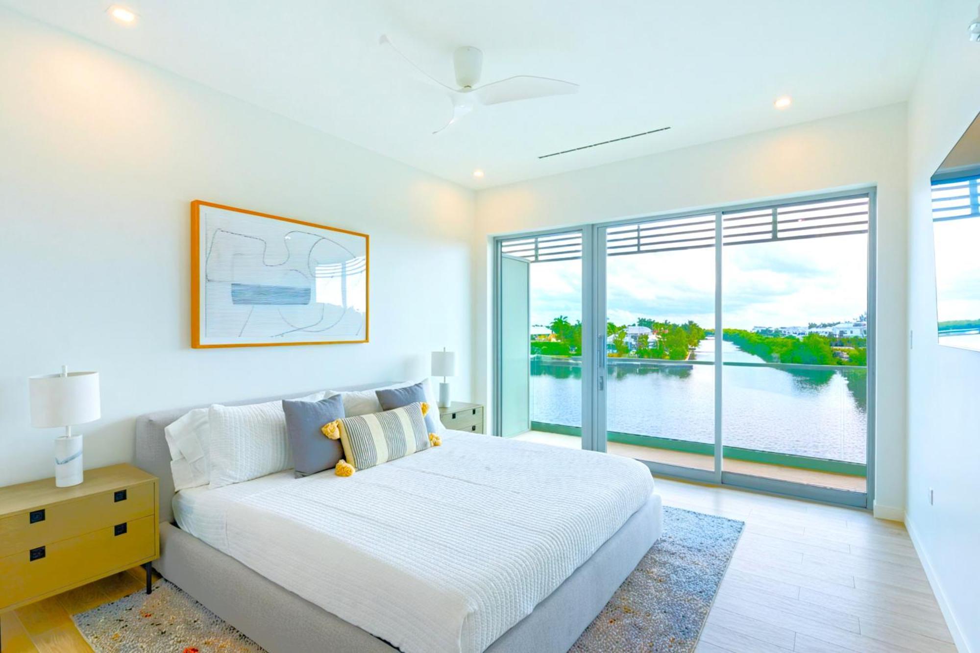 Cayman Luxury Rentals At One Canal Point George Town Exteriör bild