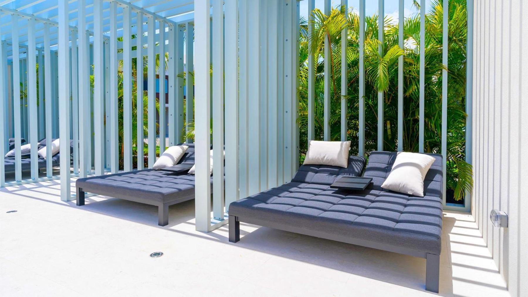Cayman Luxury Rentals At One Canal Point George Town Exteriör bild