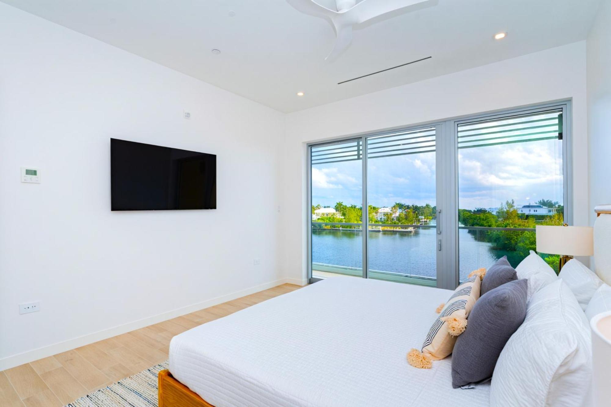 Cayman Luxury Rentals At One Canal Point George Town Exteriör bild