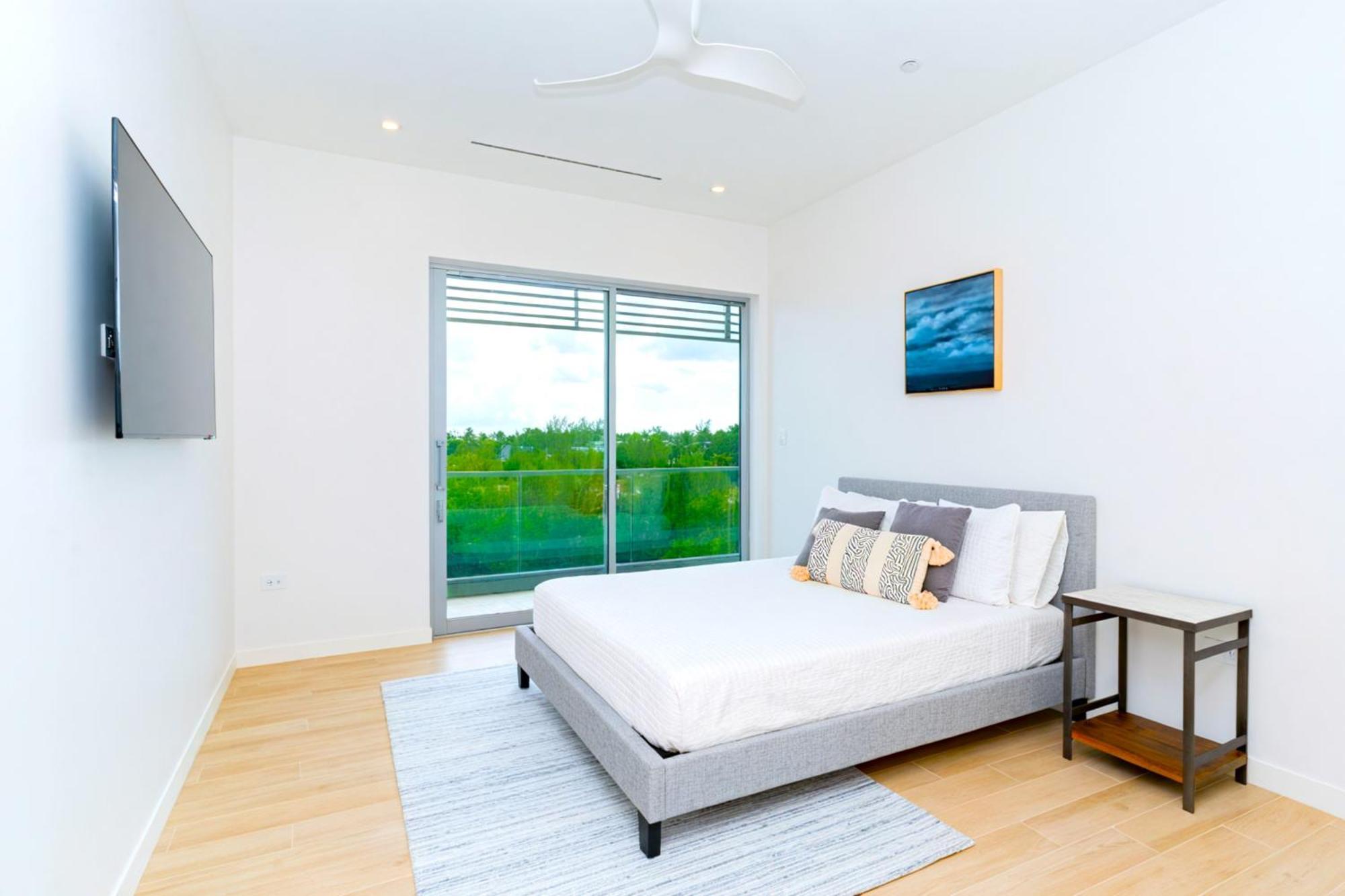 Cayman Luxury Rentals At One Canal Point George Town Exteriör bild